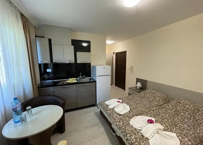 辉煌公寓酒店 4*