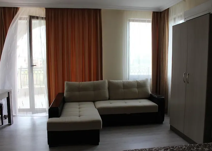 辉煌公寓酒店 4*